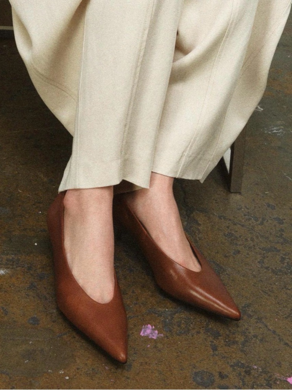 Zara Women's leather kitten heel shoes